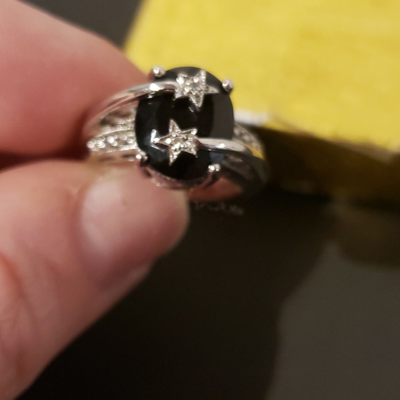 Jewelry - Beautiful star ring nwt
